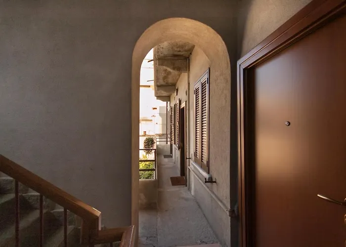 De Angeli Cozy Apartment- Youhosty