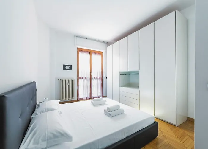 Cenisio M5 Lovely - With Balcony! Lejlighed *