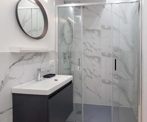 Arici 15 * Милан