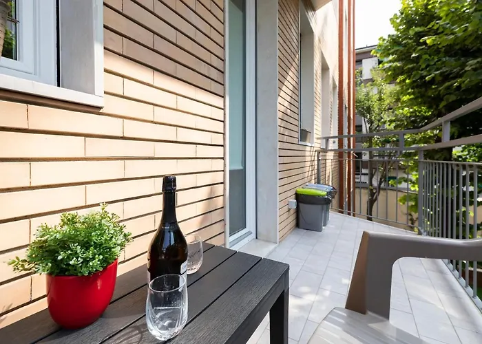 West - Modern And Comfortable Daire Milano