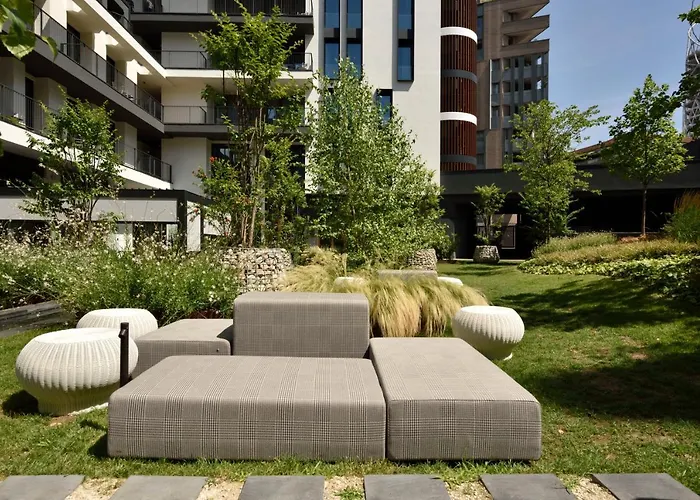 Verticale | Esperienze Hotel Mediolan