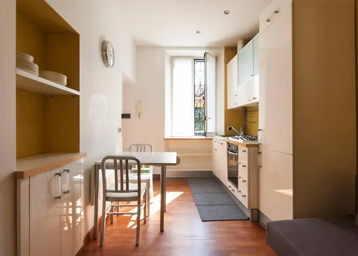 Youhosty - San Gottardo 13 *