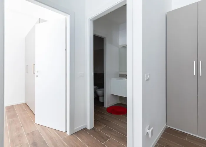 Minerva - 1 Bedroom Two Steps From *