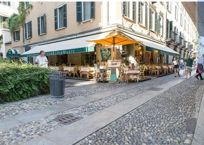 Brera Vicolo Fiori Apartmán *