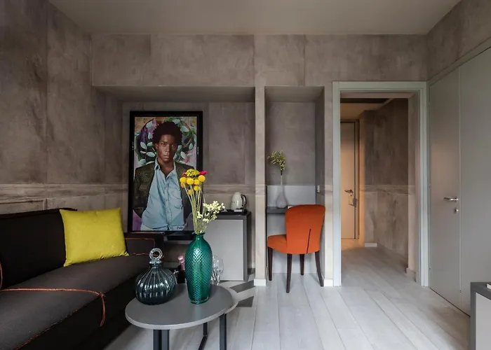 Fifty House Отель 5*