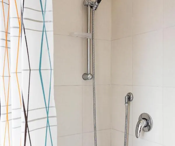 Hostmate - - Sammartini's Stay-