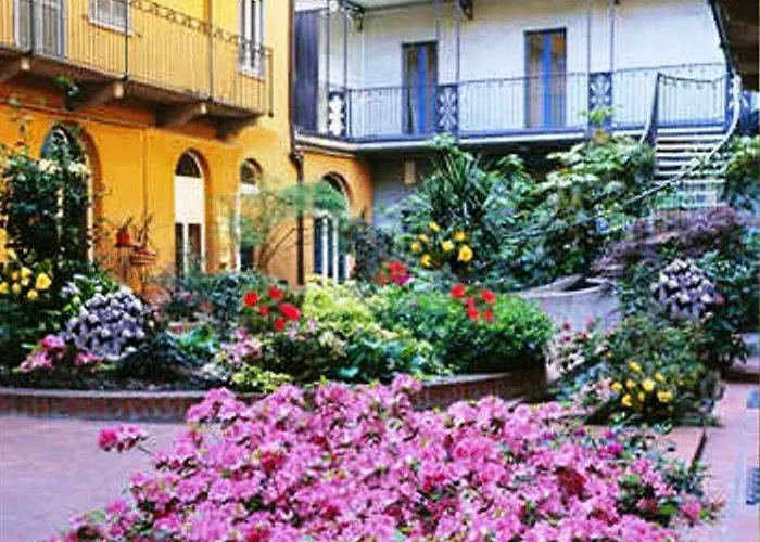 Jr Bocconi 4* Mailand