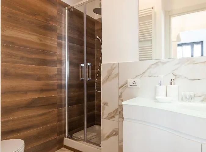 Easyhomes-madonnina View *