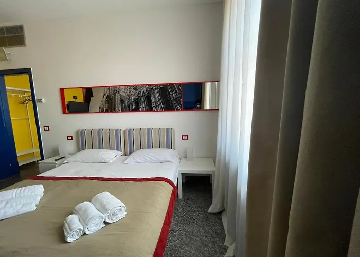 Camperio & Colorful In Cordusio * Milán