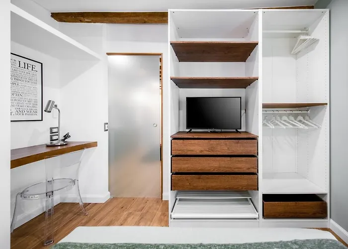 Elegant In Center Daire Milano