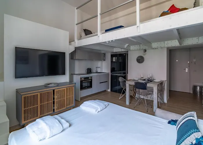 The Rent - Lovely Loft With Balcony Near Piazza Vetra