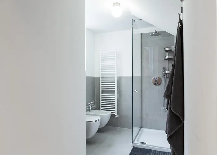 Joivy Solari Tolstoj Apartman Milánó