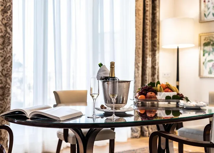 ホテル パラッツォ パリジ ホテル＆グランド スパ Lhw 5*