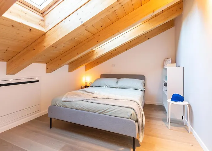 Joivy Solari Tolstoj Apartman *