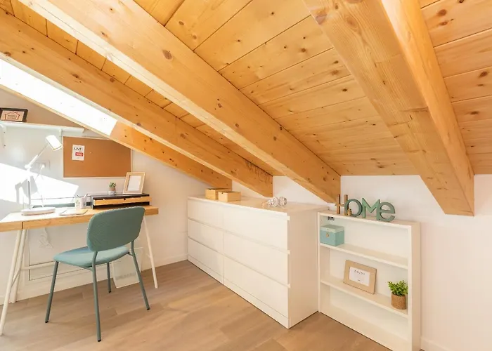 Joivy Solari Tolstoj アパート ミラノ