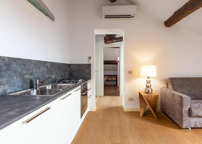 Easyhomes-san Marco Apartman Milánó