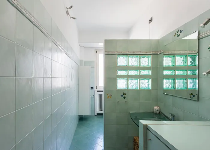 Apartment Hostmate - Milano- Viale Teodorico