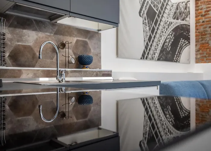 Unique In Center Milão