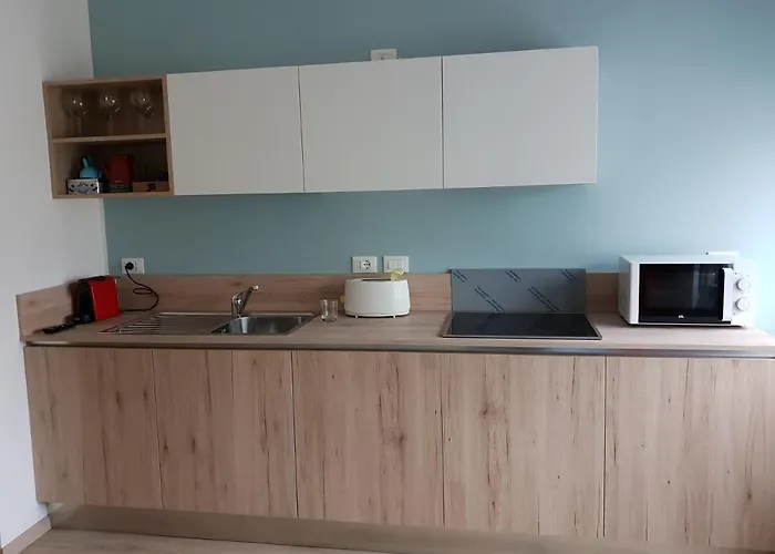 34 Via Giulio Carcano *