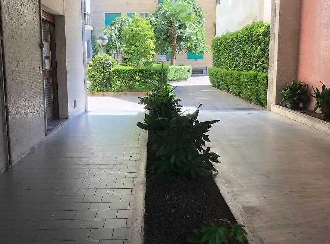 Joivy Lovely For 4 Next To Bus And Metro Station Apartment *