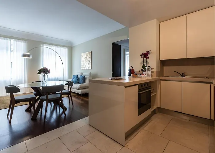 Heart San Sepolcro Duomo מילאנו