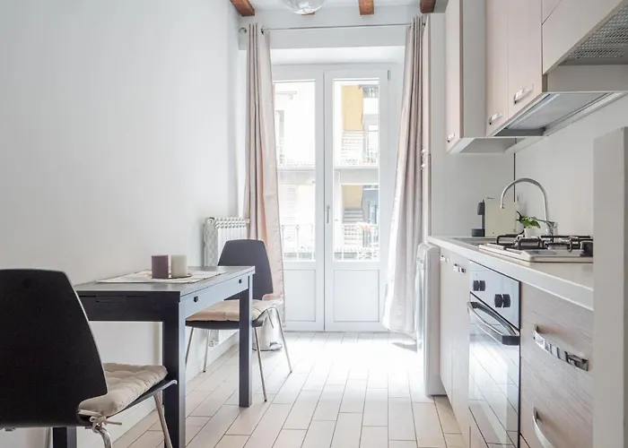 The Rent - Lovely One-bedroom In Porta Venezia *