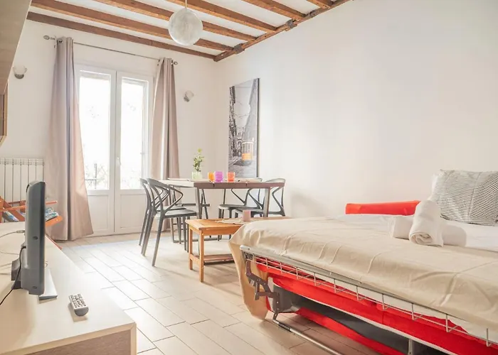 The Rent - Lovely One-bedroom In Porta Venezia * 밀라노