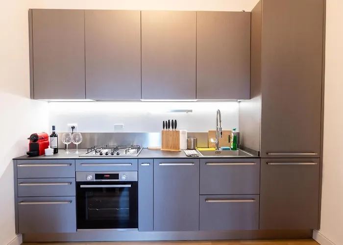 Due Passi Da Stazione Coffee + Wifi 밀라노