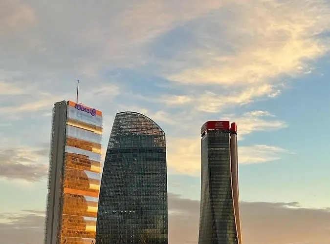 Appartamento On The Floor Watching Citylife And Mico