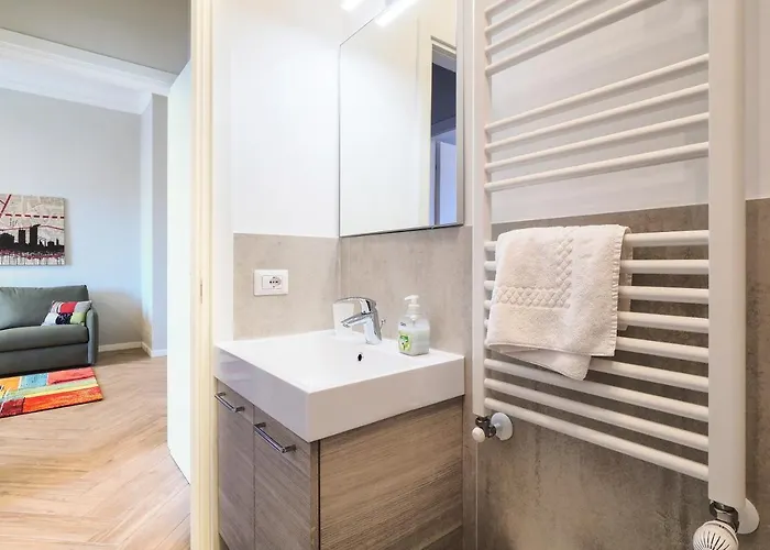 Primopiano - Ferrante Aporti Flats * Milano