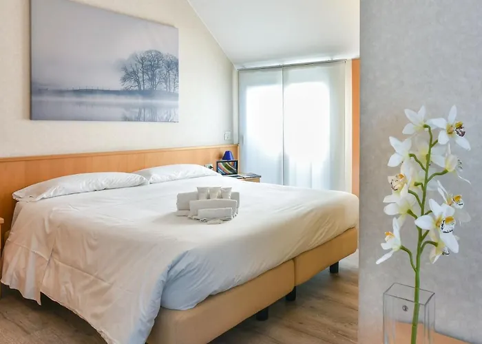 奇马罗萨住宿酒店