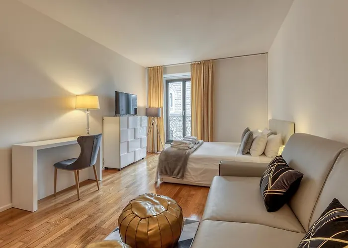 ミラン ロイヤル スイーツ セントロ ドゥオーモ アパート *