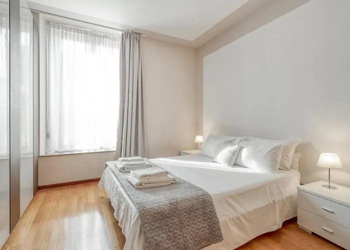 ミラン ロイヤル スイーツ セントロ ドゥオーモ アパート