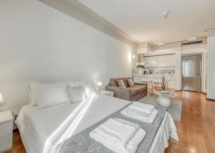 ミラン ロイヤル スイーツ セントロ ドゥオーモ アパート