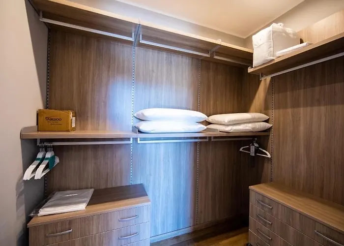 New Wonderful Bilo With Walk-in Closet From Moscova Lejlighed