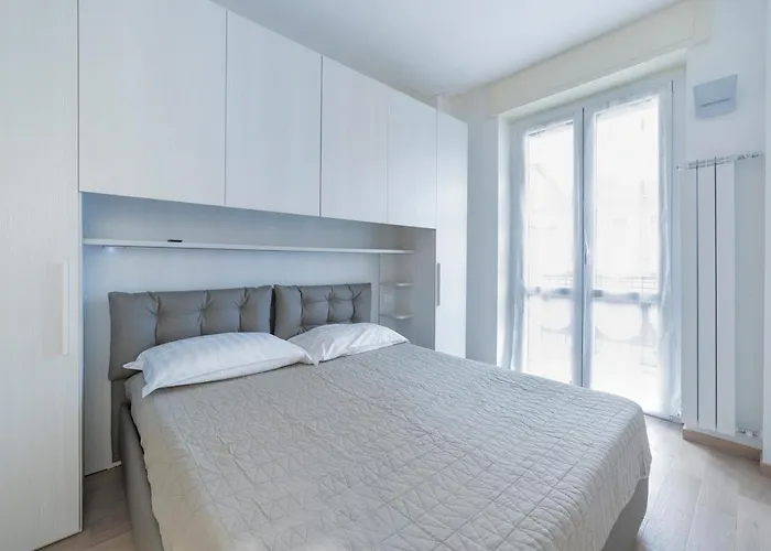 Guesthost - Cosy With Balcony! Mediolan