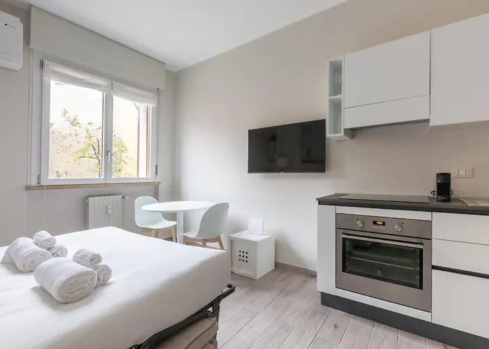 Bnbutler - Panizza - Grazioso Monolocale, Posizione Elegante E *