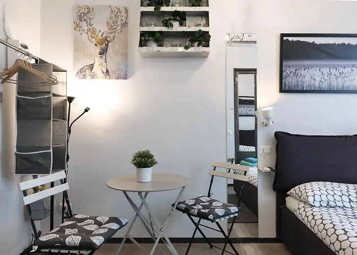 Primopiano - Schiaparelli C Flat * מילאנו