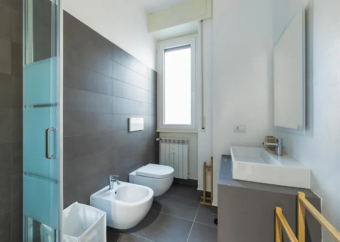 Guesthost - Cosy With Balcony! Apartament *