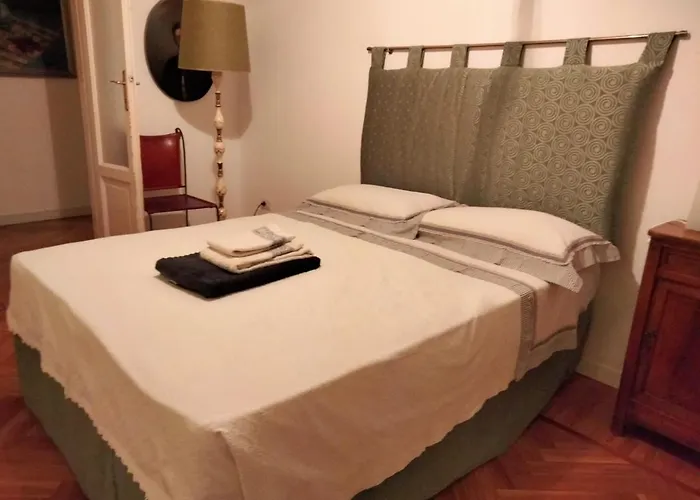 Sophisticated Near Duomo * Milan