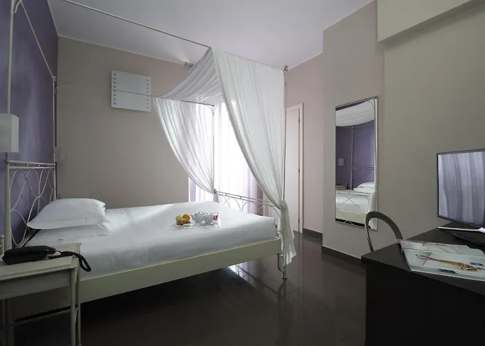 费弗酒店 3* 米兰