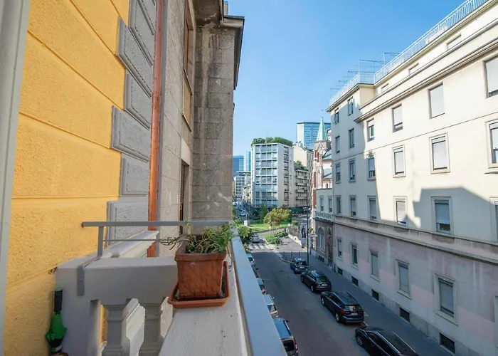 דירה Hostmate - - Boscovich - Stazione *