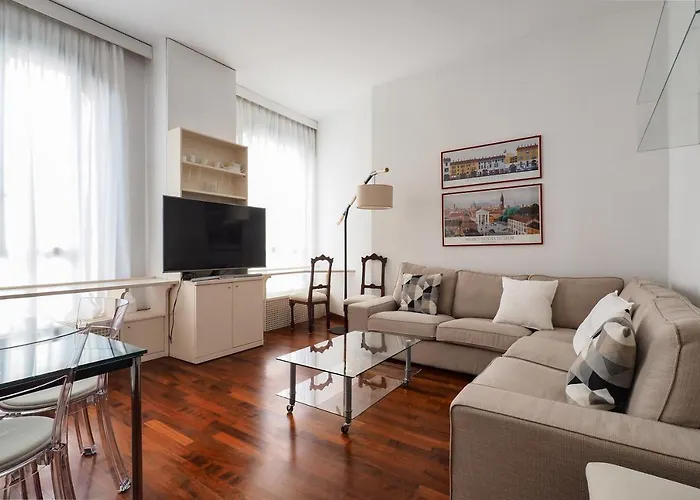 Duomo Luxury Vi * Милан