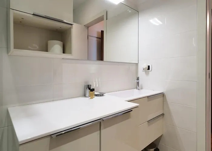 Duomo Luxury Vi Апартаменты *