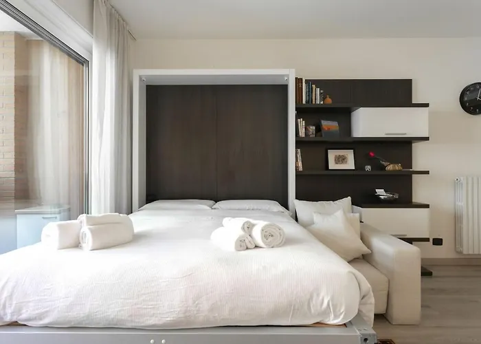 Pastorelli - With Parking - By Halldis Lejlighed