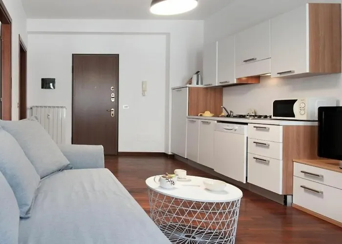 Poggibonsi By Halldis Apartman *