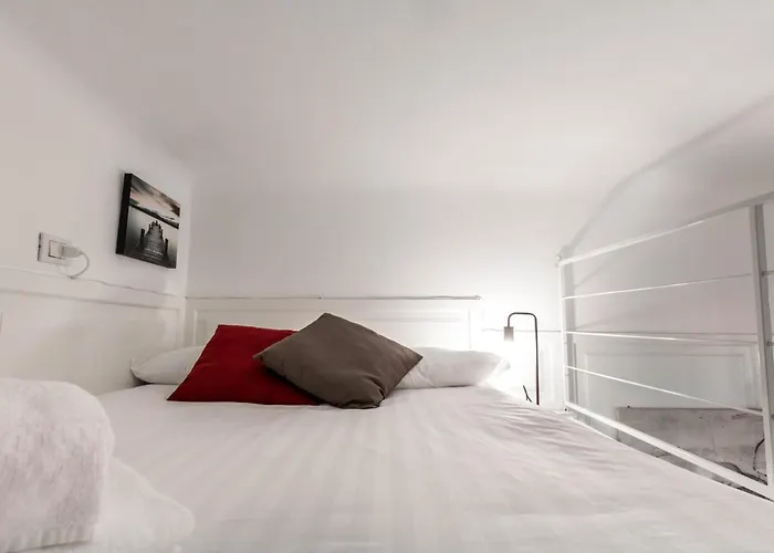 Apartmán Joivy Lovely For 2 With Balcony Near Duomo Milán