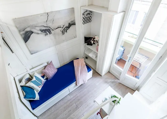 Apartmán Joivy Lovely For 2 With Balcony Near Duomo *