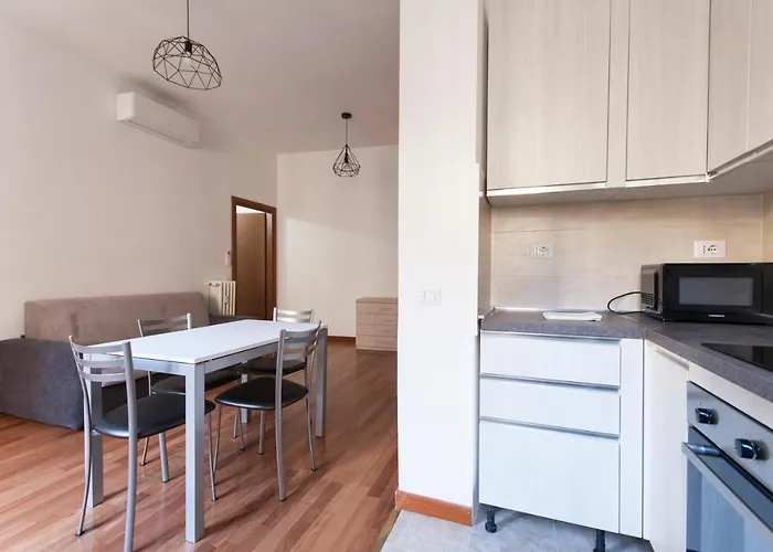 아파트 Youhosty - Lomazzo C 3 *