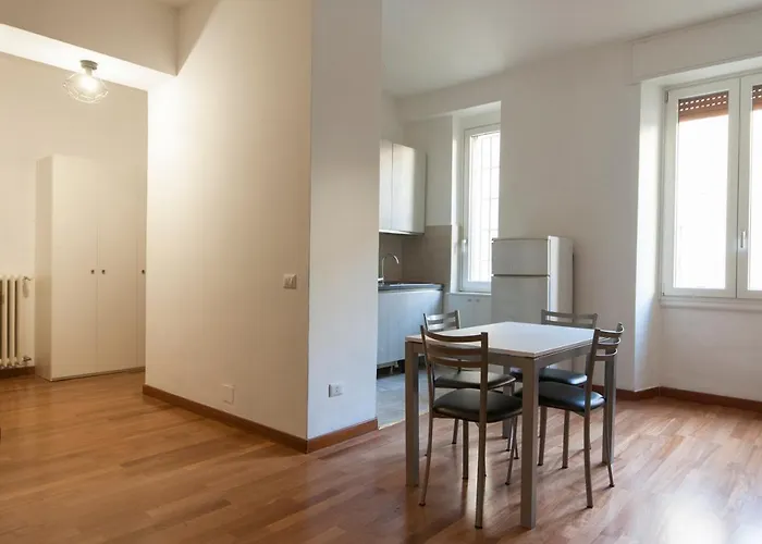 Youhosty - Lomazzo C 3 아파트 밀라노